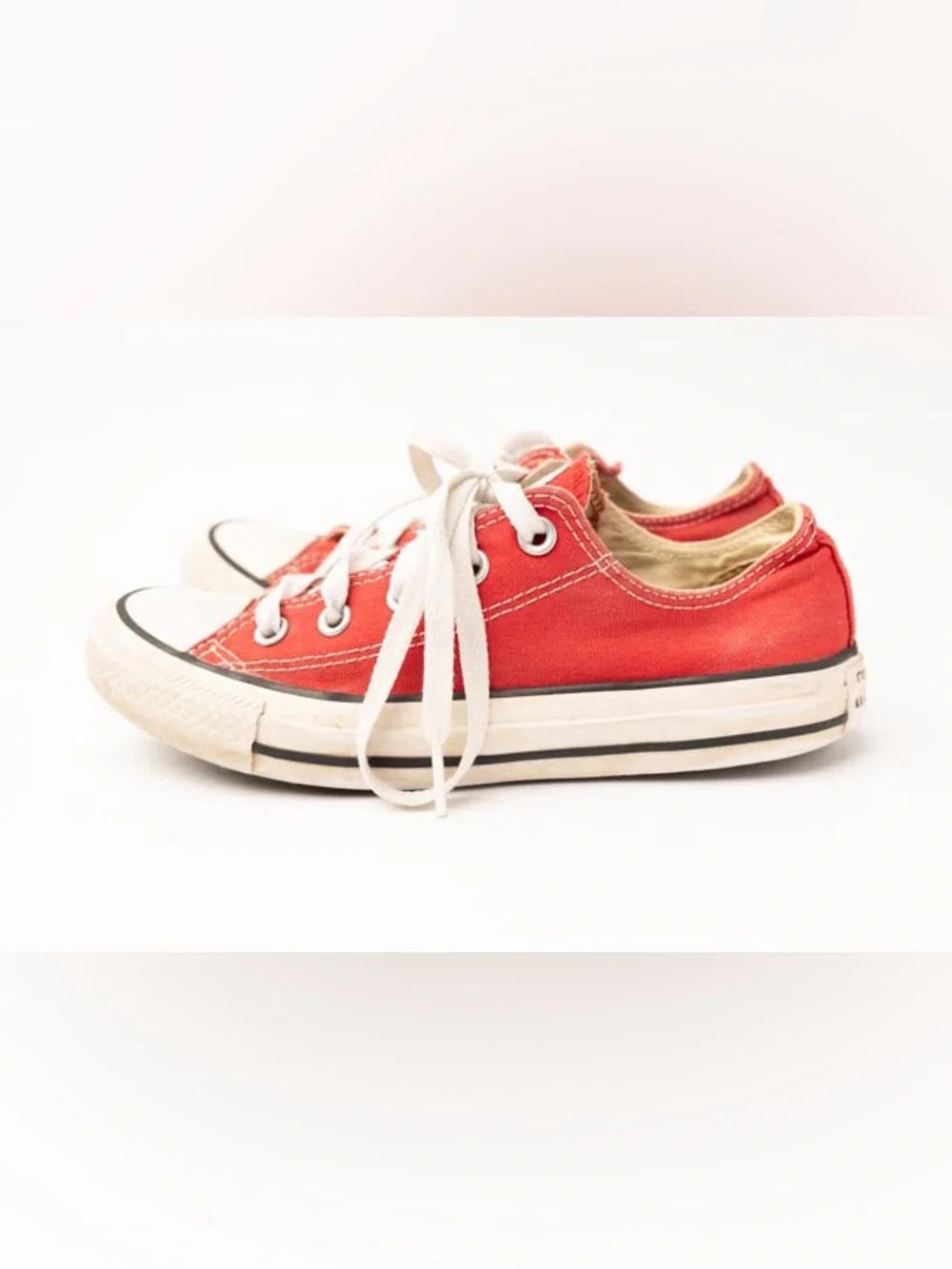 Converse Red Canvas Low-Top Sneakers - All Star